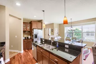 10734 Kingsfield Ln, Woodbury, MN 55129 - Photo 10