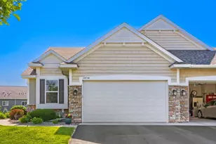 10734 Kingsfield Ln, Woodbury, MN 55129 - Photo 2