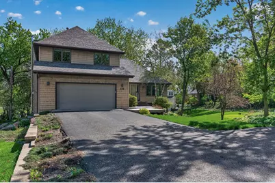 523 Wildwood Avenue, Saint Paul, MN 55110 - Photo 2