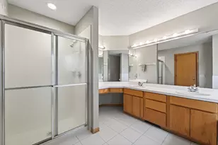 523 Wildwood Ave, Saint Paul, MN 55110 - Photo 24