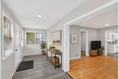 1074 Galtier Street, Saint Paul, MN 55117 - Photo 6