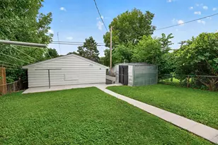 1074 Galtier St, Saint Paul, MN 55117 - Photo 40