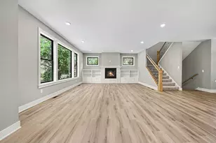 4044 Merriam Rd, Minnetonka, MN 55305 - Photo 6