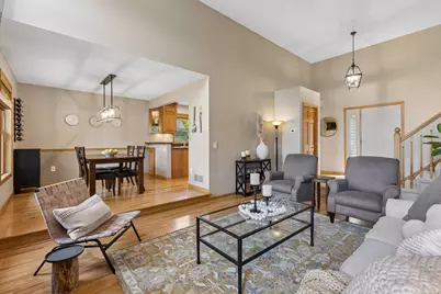 8625 Rosewood Lane N, Maple Grove, MN 55369 - Photo 12