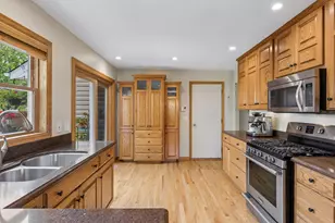 8625 Rosewood Ln N, Maple Grove, MN 55369 - Photo 20