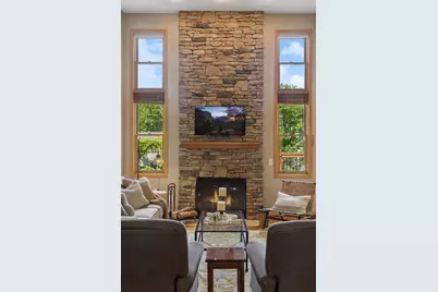8625 Rosewood Lane N, Maple Grove, MN 55369 - Photo 10