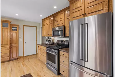 8625 Rosewood Lane N, Maple Grove, MN 55369 - Photo 18