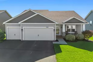 1907 Meridian Curve, Carver, MN 55315 - Photo 10