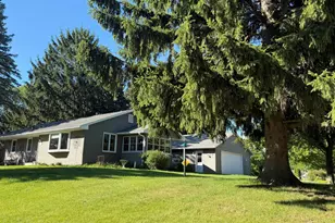 1309 Wincrest Dr, Winona, MN 55987 - Photo 2