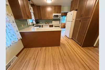 1309 Wincrest Drive, Winona, MN 55987 - Photo 4