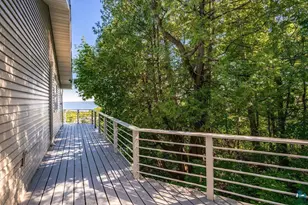 1002 Martha St, Duluth, MN 55805 - Photo 56