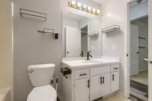6032 Upper 51st St N, Oakdale, MN 55128 - Photo 4