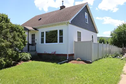 865 Gilmore Avenue, Winona, MN 55987 - Photo 1
