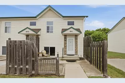 841 37th Avenue N, Fargo, ND 58102 - Photo 1