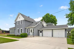 302 S Prairie St, Lake City, MN 55041 - Photo 4