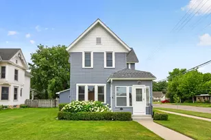 302 S Prairie St, Lake City, MN 55041 - Photo 1