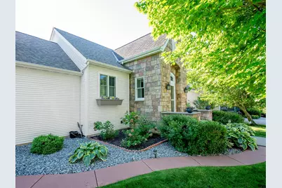 814 New Century Boulevard S, Maplewood, MN 55119 - Photo 40