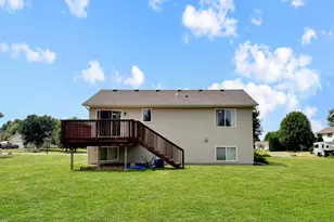 817 Daniel Dr, Belle Plaine, MN 56011 - Photo 20