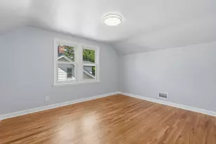 1877 Lacrosse Ave, Saint Paul, MN 55119 - Photo 10