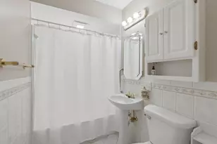 1877 Lacrosse Ave, Saint Paul, MN 55119 - Photo 8