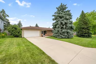 3217 36th Ave NE, Saint Anthony, MN 55418 - Photo 40