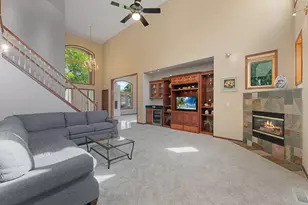 4470 Garland Ln N, Plymouth, MN 55446 - Photo 18