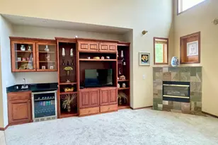 4470 Garland Ln N, Plymouth, MN 55446 - Photo 4