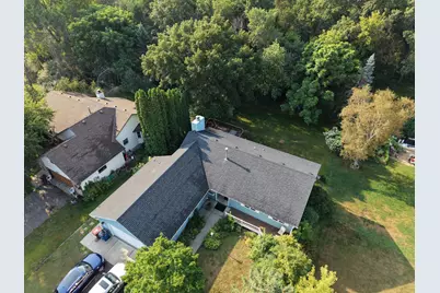 2508 Knoll Circle, Maplewood, MN 55109 - Photo 6