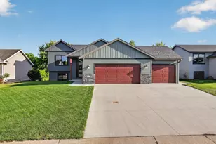 419 Skogen Dr, Kenyon, MN 55946 - Photo 2