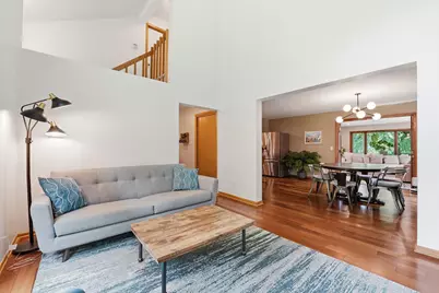 8601 Chalet Road, Bloomington, MN 55438 - Photo 4