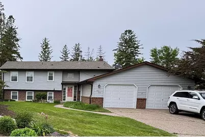 602 E 1st Street, Waconia, MN 55387 - Photo 2