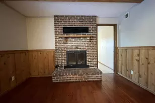 602 E 1st St, Waconia, MN 55387 - Photo 14