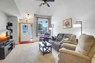 1644 Meadow Pl, Shakopee, MN 55379 - Photo 4
