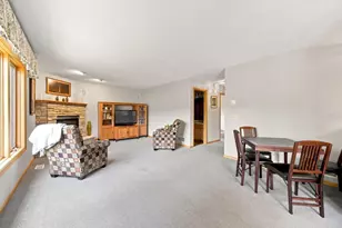 365 Linda Cir, Lino Lakes, MN 55014 - Photo 12