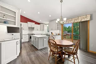 365 Linda Cir, Lino Lakes, MN 55014 - Photo 10