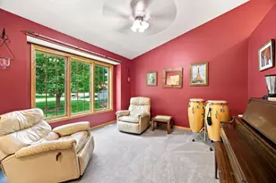 365 Linda Cir, Lino Lakes, MN 55014 - Photo 4