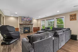 10412 Oregon Ave N, Brooklyn Park, MN 55445 - Photo 40