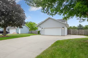 435 Lilac Ln, Madison Lake, MN 56063 - Photo 4