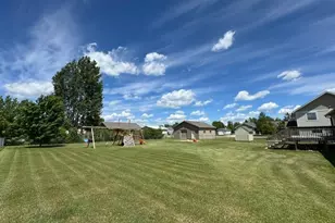708 Irving Ave SW, Wadena, MN 56482 - Photo 20