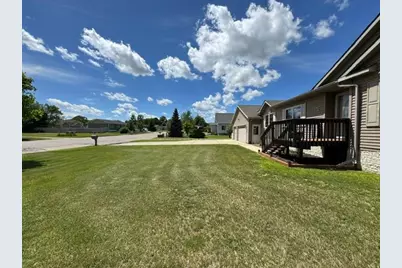 708 Irving Avenue SW, Wadena, MN 56482 - Photo 6
