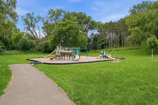 4250 Thornhill Ln, Vadnais Heights, MN 55127 - Photo 28