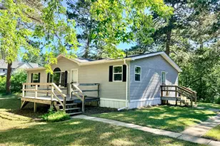 506 Central Ave S, Park Rapids, MN 56470 - Photo 2