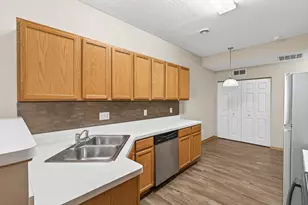5070 Holly Ln N, Plymouth, MN 55446 - Photo 6