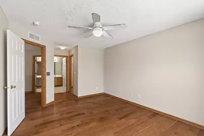 5070 Holly Lane N #6, Plymouth, MN 55446 - Photo 12