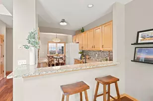 1971 Andrew Ct, Chanhassen, MN 55317 - Photo 8