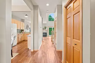 1971 Andrew Ct, Chanhassen, MN 55317 - Photo 4