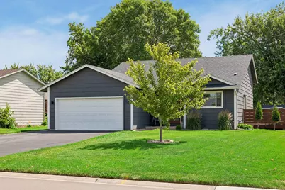 13761 Yosemite Avenue S, Savage, MN 55378 - Photo 2