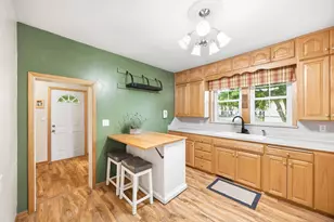 546 Erie St SE, Hutchinson, MN 55350 - Photo 4