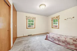 546 Erie St SE, Hutchinson, MN 55350 - Photo 10