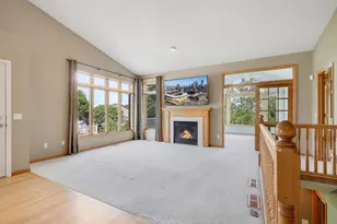 10926 Leaping Deer Ln, Eden Prairie, MN 55344 - Photo 4